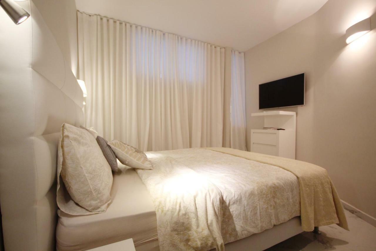 Luxury Apartments In First Beach Line With Pool Costa Adeje  Bagian luar foto