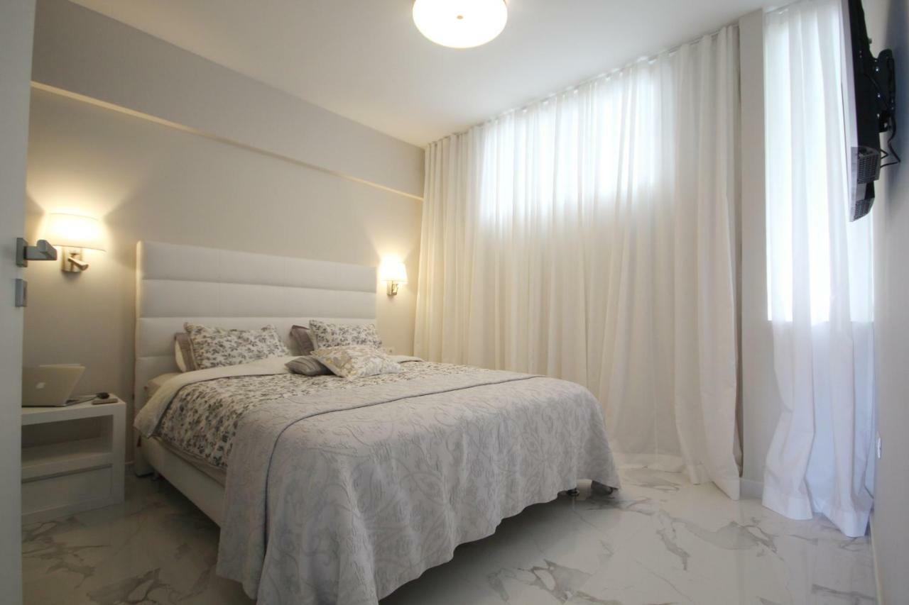 Luxury Apartments In First Beach Line With Pool Costa Adeje  Bagian luar foto